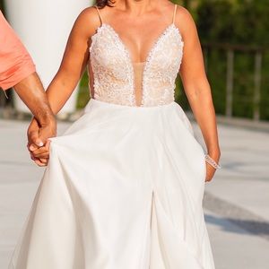 Wedding dress